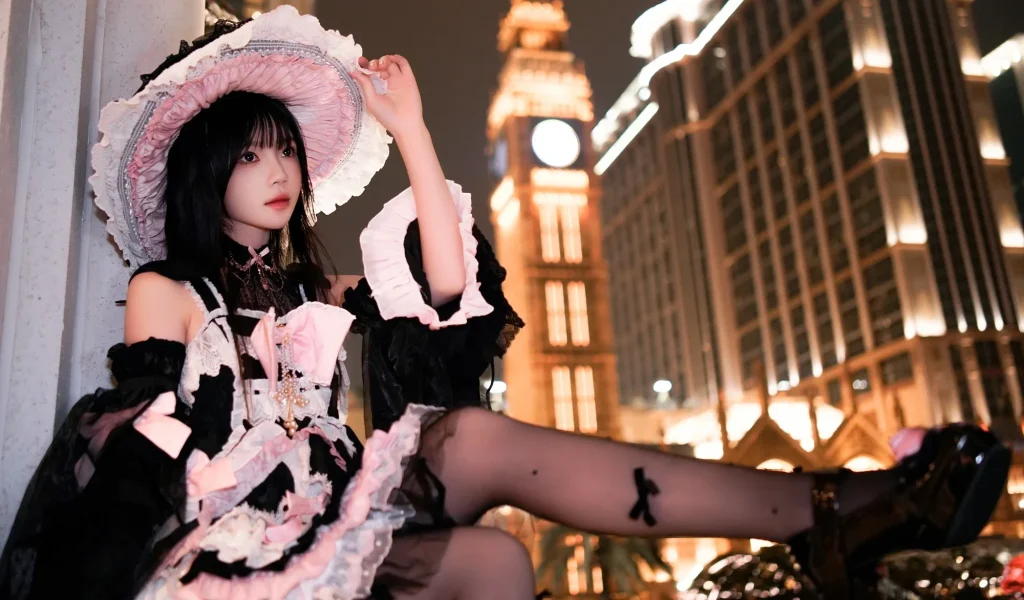 深夜治愈系！桜桃喵《星愈》：当黑粉洛丽塔遇上不夜城，这波氛围感我给满分